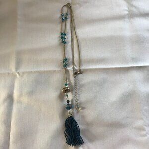 Avon Teal Glass & Silvertone Beads 19" Necklace w/Teal Tassel
